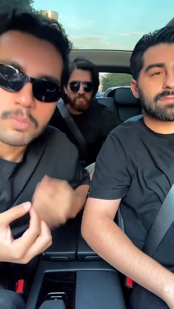با تو حامیم